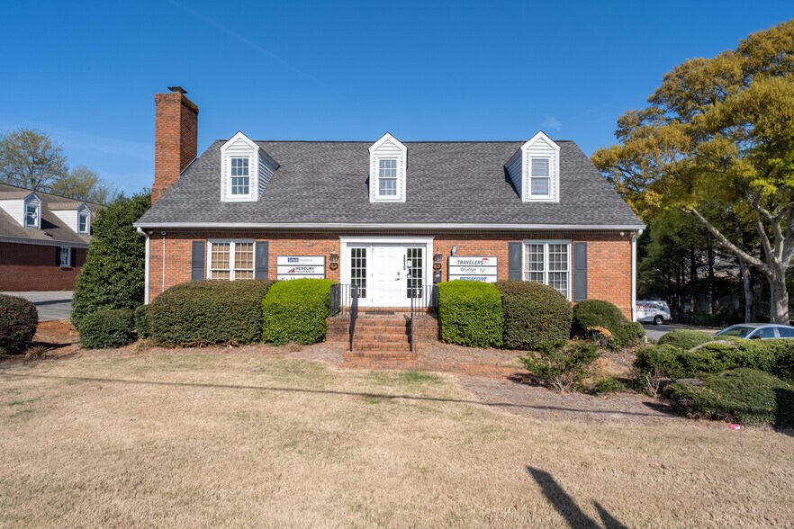 Primary Photo Of 2615 Sandy Plains Rd, Marietta Medical For Sale