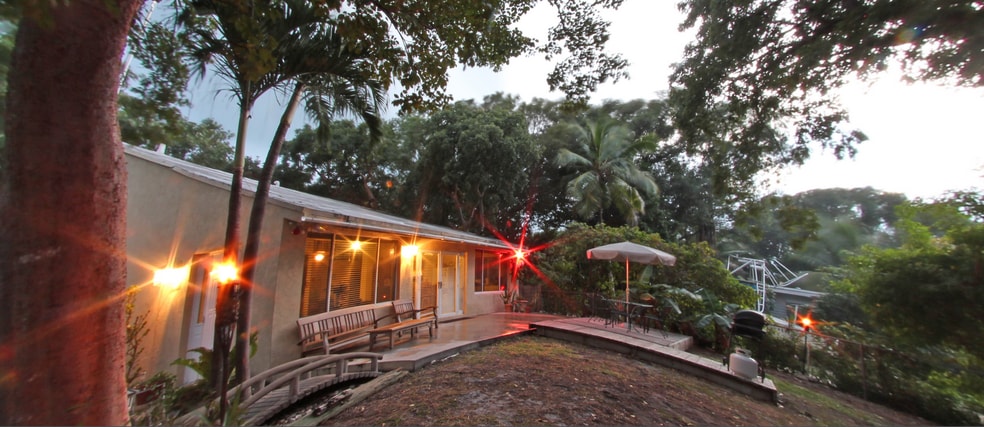 Primary Photo Of 99306 Overseas Highway & 54400 S Dixie Highway, Key Largo Hotel For Sale