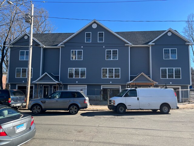 More Photos Of 15 Colby Ct, New Haven Multifamily For Sale