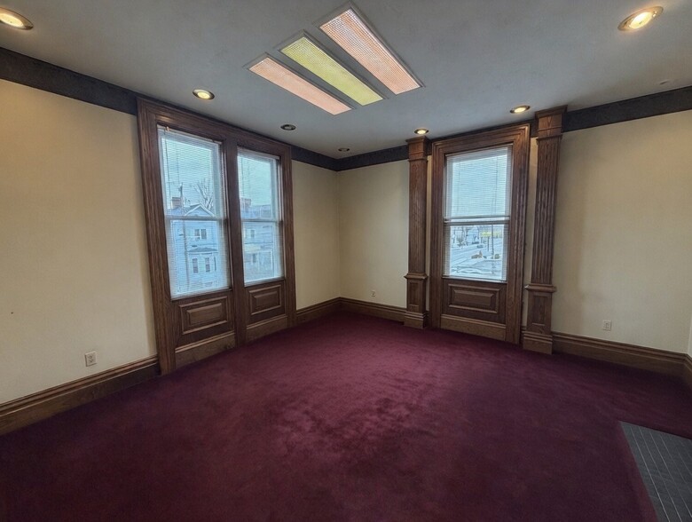 More Photos Of 438 Depot St, Latrobe Office For Lease