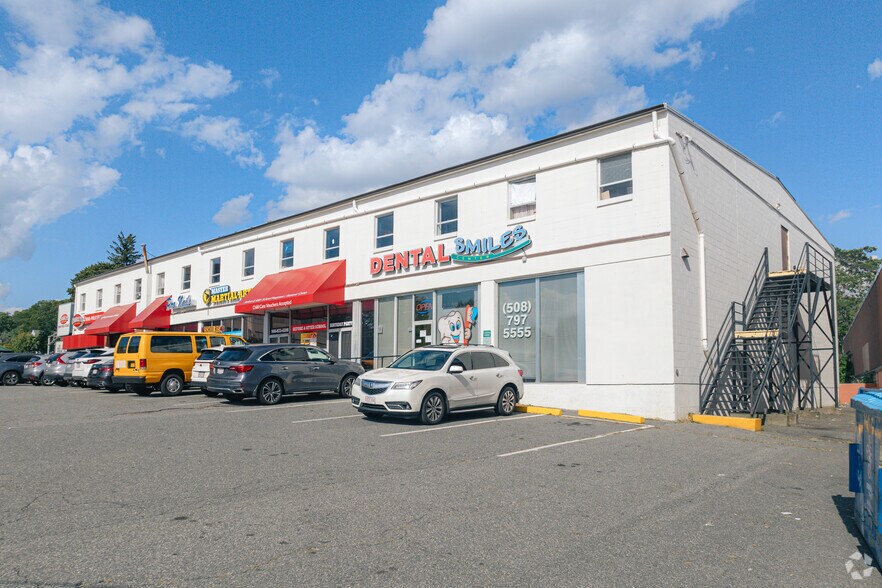 More Photos Of 1241 Main St, Worcester Freestanding For Lease