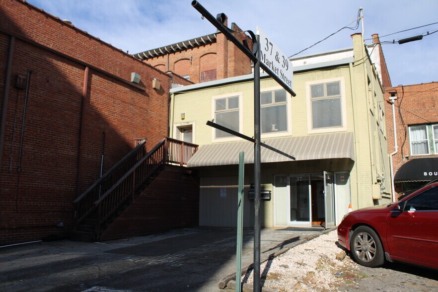 More Photos Of 42 Union St S, Concord Storefront Retail Office For Lease