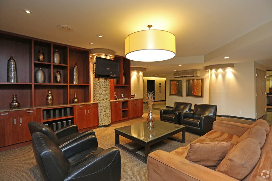 More Photos Of 901 N Sherman St, Denver Apartments For Lease