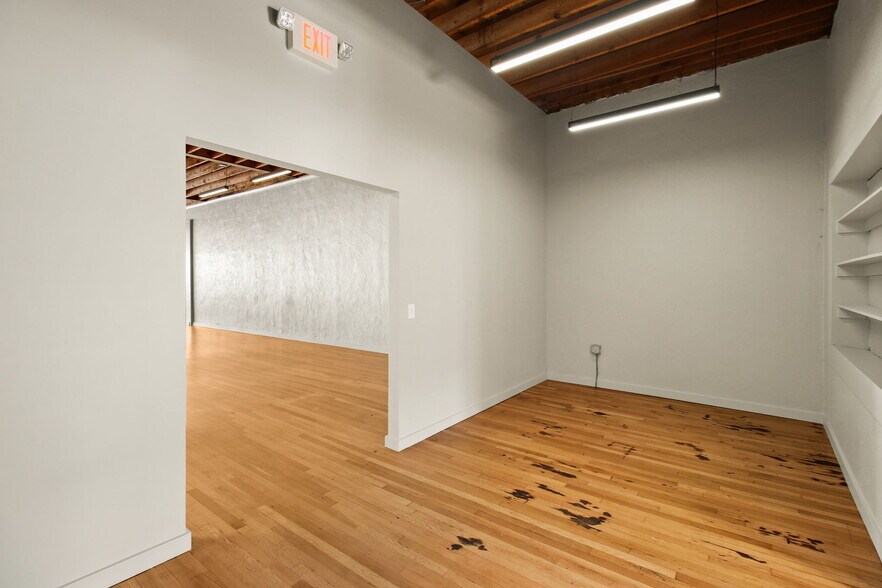 More Photos Of 713 W King St, Boone Storefront For Sale