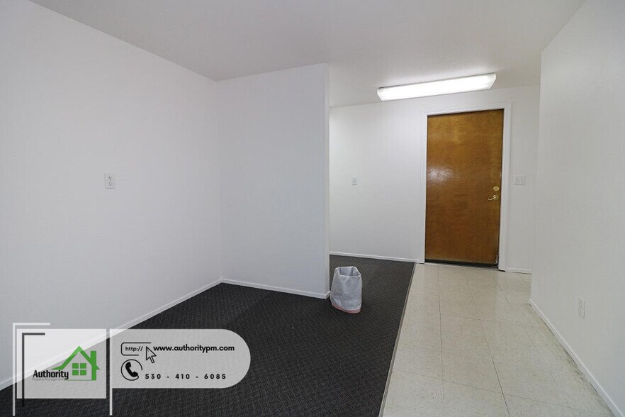 More Photos Of 1849 Keystone Ct, Redding Specialty For Lease