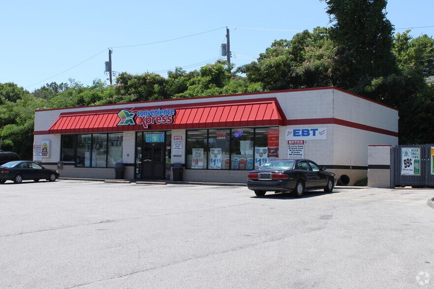 More Photos Of 8815 N Broadway St, Saint Louis Service Station For Sale