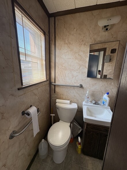 More Photos Of 95 Franklin Ave, Valley Stream Apartments For Sale