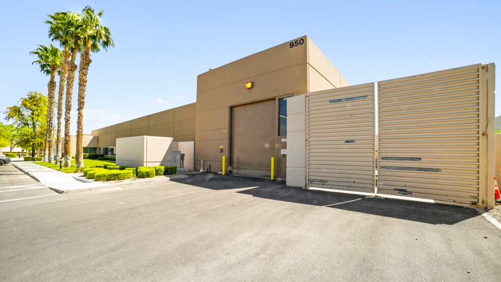 Primary Photo Of 950 Grier Dr, Las Vegas Loft Creative Space For Sale