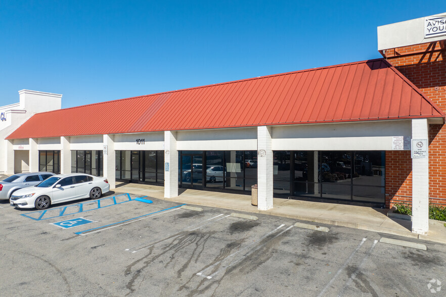 More Photos Of 1011 W Alameda Ave, Burbank Loft Creative Space For Sale