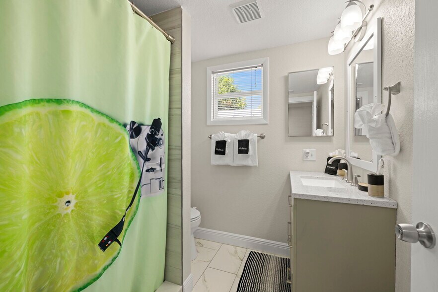 More Photos Of 2526 W Union St, Tampa Multifamily For Sale