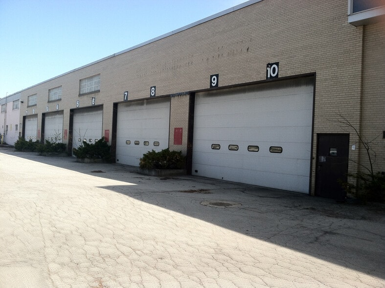 More Photos Of 37-39 Breck St, Rochester Distribution For Lease