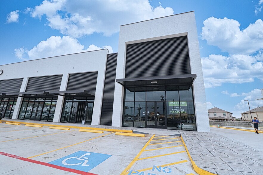 More Photos Of 16513 FM 529, Houston Storefront For Sale
