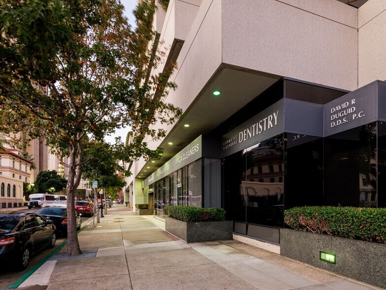 More Photos Of 700-750 Front St, San Diego Apartments For Lease