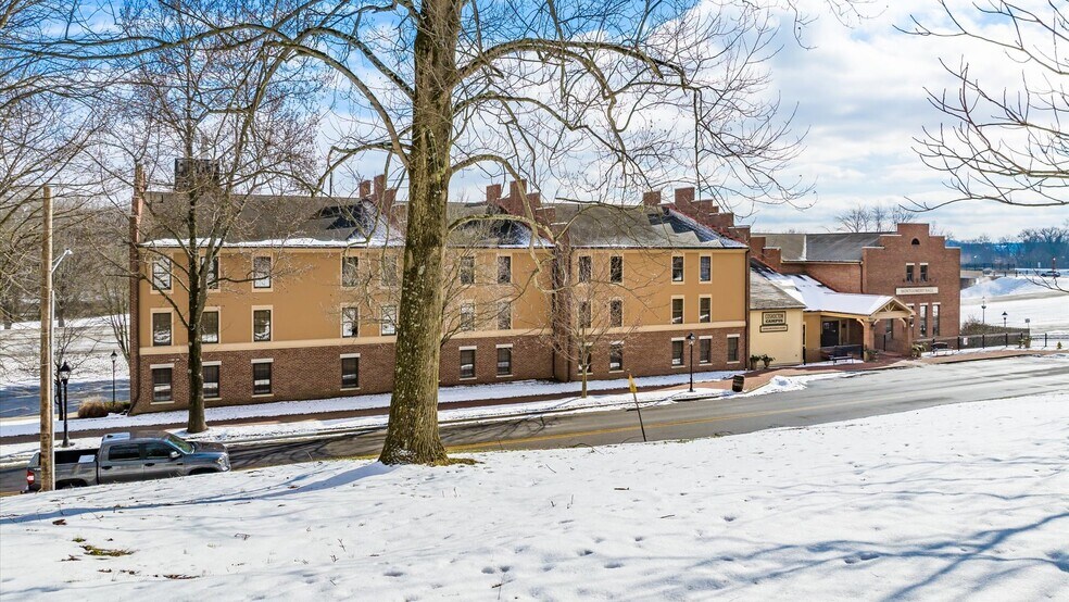 More Photos Of 200 N Whitewoman St, Coshocton Loft Creative Space For Sale