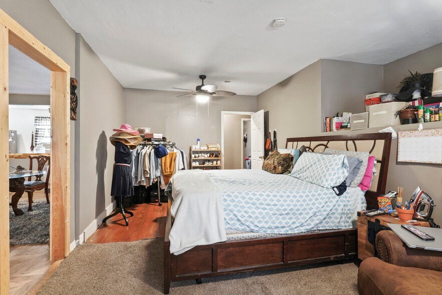 More Photos Of 165 Madison Ave, Albany Storefront Retail Residential For Sale