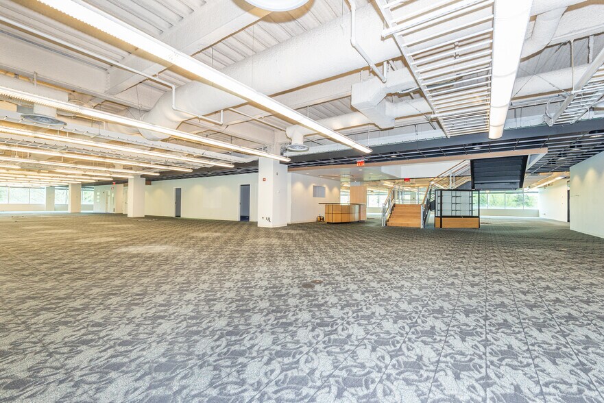 More Photos Of 1467 Rt 31 S, Annandale Office For Sale