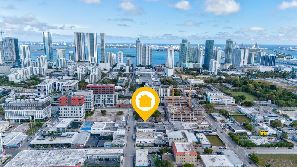 More Photos Of 2052 NW Miami Ct, Miami Flex For Lease