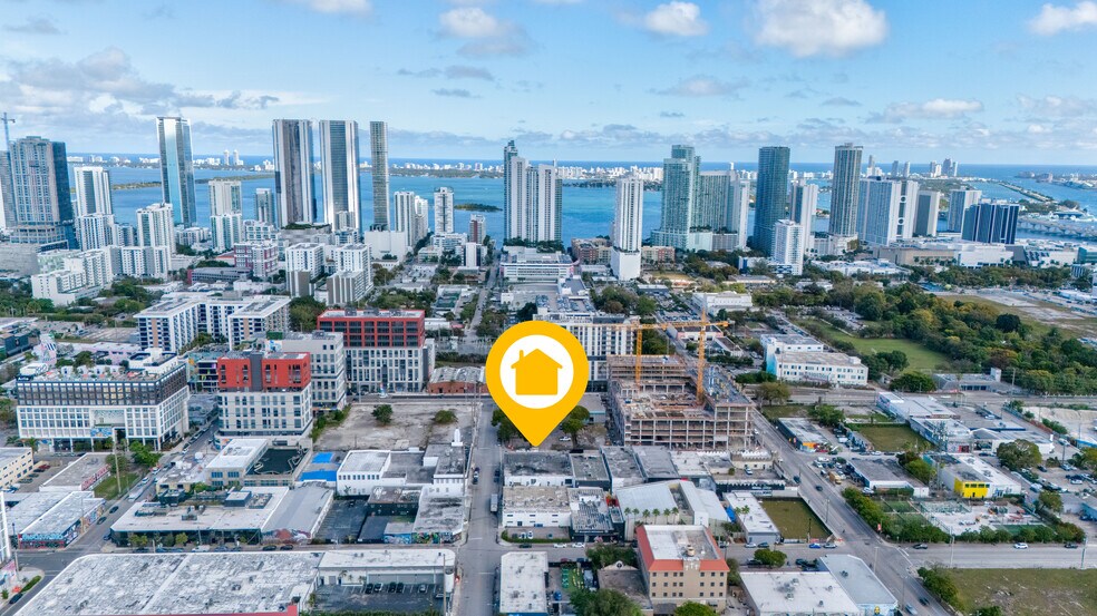 More Photos Of 2052 NW Miami Ct, Miami Flex For Lease