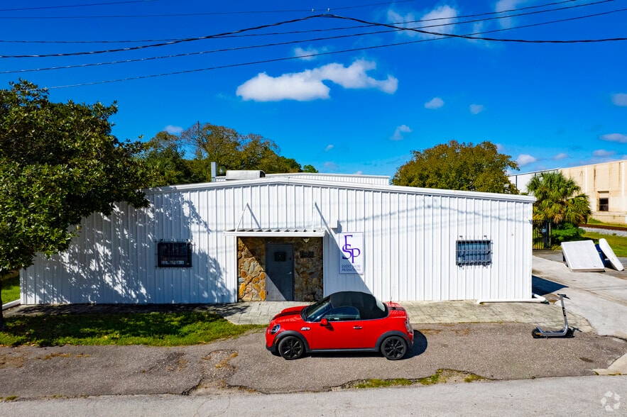 More Photos Of 1608 N 24th St, Tampa Warehouse For Lease