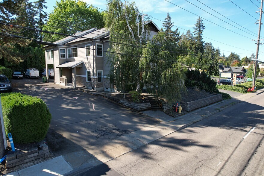 More Photos Of 9570 SW Beaverton Hillsdale Hwy, Beaverton Office For Sale