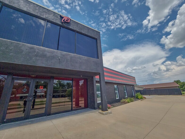 More Photos Of 6001 Nw Expressway, Oklahoma City Office For Sale