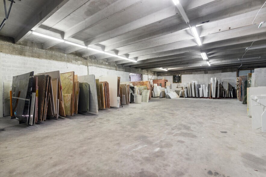 More Photos Of 420 NE 3rd St, Boynton Beach Manufacturing For Lease