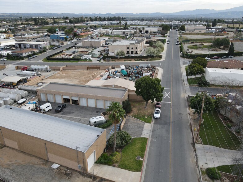 More Photos Of 5870 Jasmine St, Riverside Self Storage For Sale