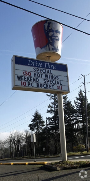 More Photos Of 7641 SW Barbur Blvd, Portland Fast Food For Lease