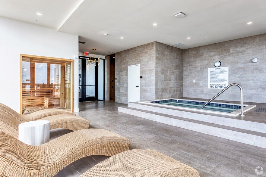 More Photos Of 334 2nd Ave S, Saint Petersburg Apartments For Lease