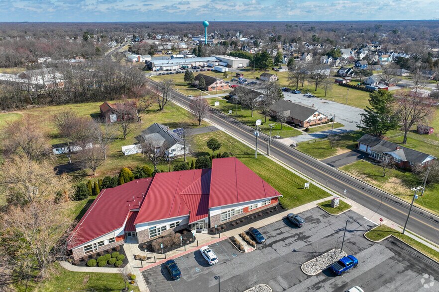 More Photos Of 399 Front St, Elmer Medical For Lease
