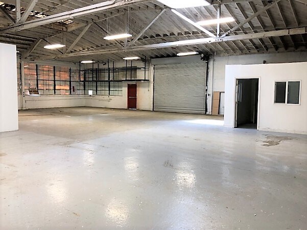 More Photos Of 21994 Mission Blvd, Hayward Auto Dealership For Sale