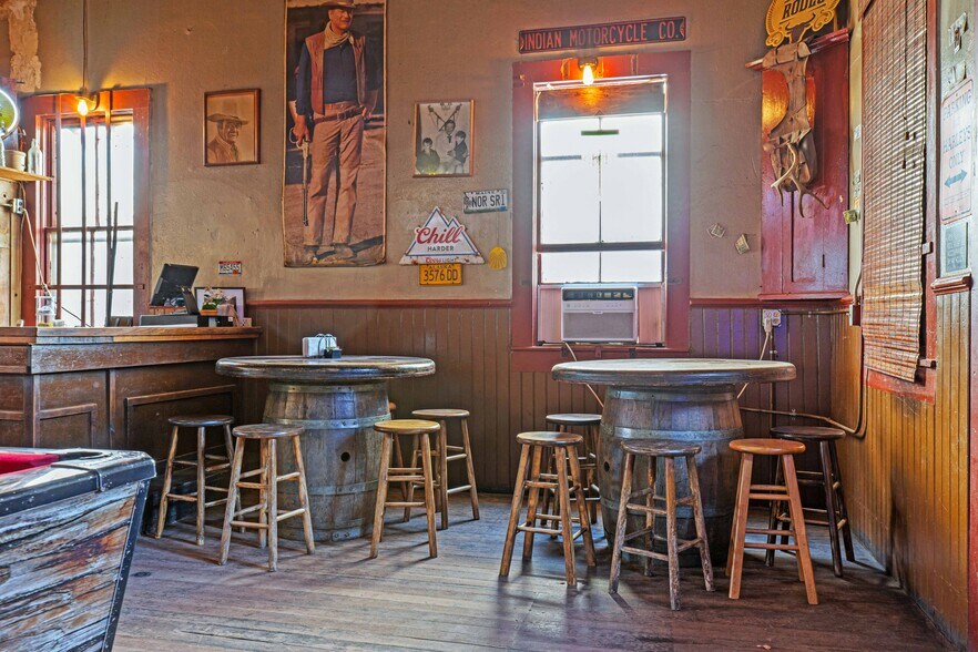 More Photos Of 30048 Yosemite Blvd, La Grange Bar For Sale