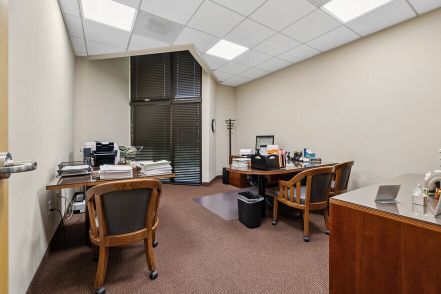 More Photos Of 550 Price Ave, Redwood City Office For Sale