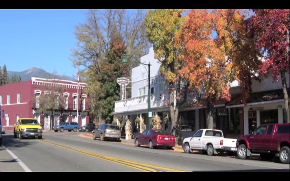 More Photos Of 481 Main St, Weaverville Hotel For Sale
