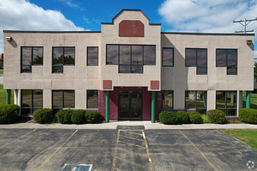 More Photos Of 2 Highland Park Dr, Uniontown Medical For Lease