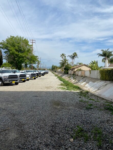 More Photos Of 1543 N Tustin Ave, Orange Land For Lease
