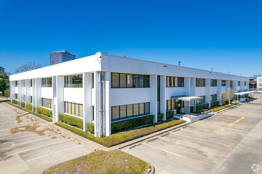 Primary Photo Of 16650 Greenbriar Plaza Dr, Houston Office For Lease