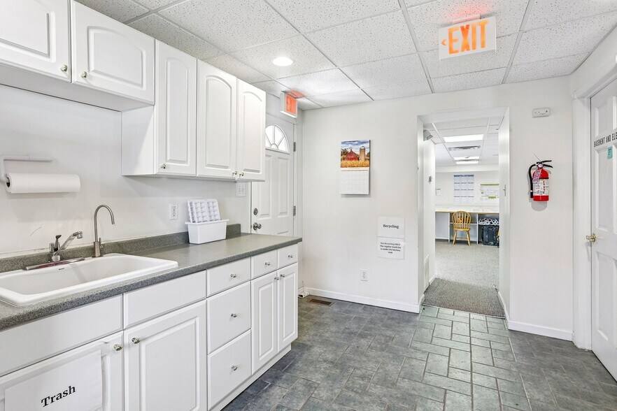 More Photos Of 841 Camden ave, Blackwood Warehouse For Sale