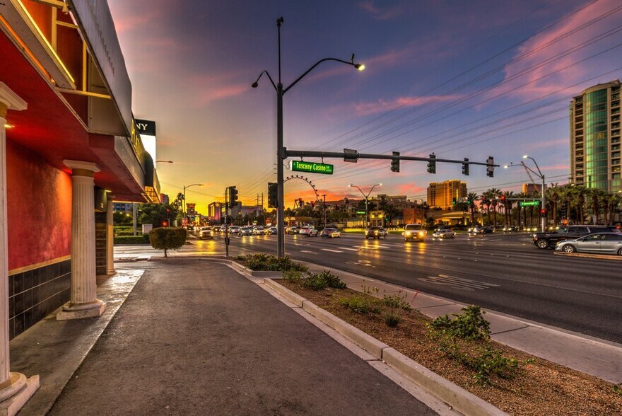More Photos Of 311 E Flamingo Rd, Las Vegas Freestanding For Sale