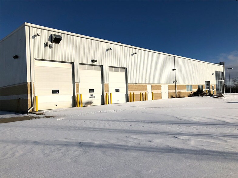 More Photos Of 295 Burnt Park Dr, Red Deer County Flex For Sale