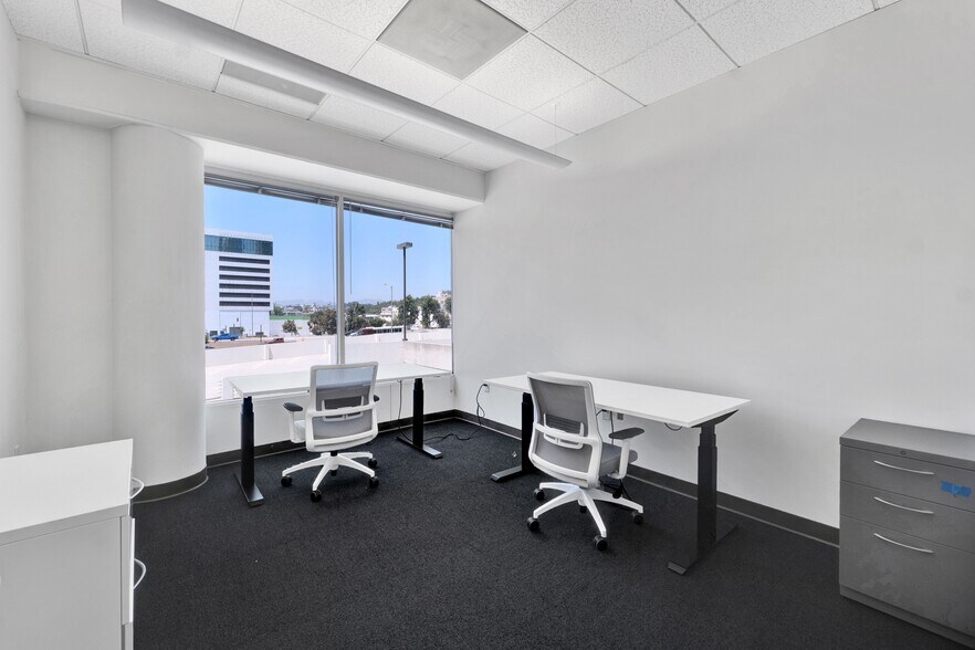 More Photos Of 221 S Figueroa St, Los Angeles Loft Creative Space For Lease