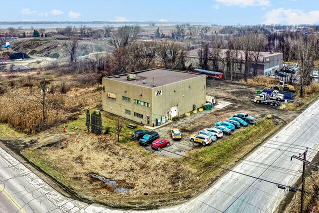 Primary Photo Of 899 De La Pomme-D'or, Contrecoeur Industrial For Sale