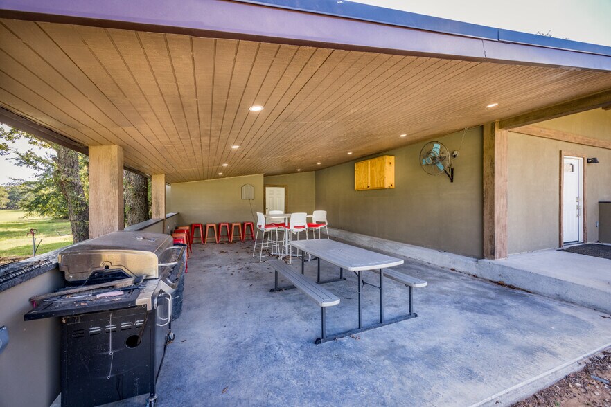 More Photos Of 12625 Sandpiper Rd, Thackerville Specialty For Sale