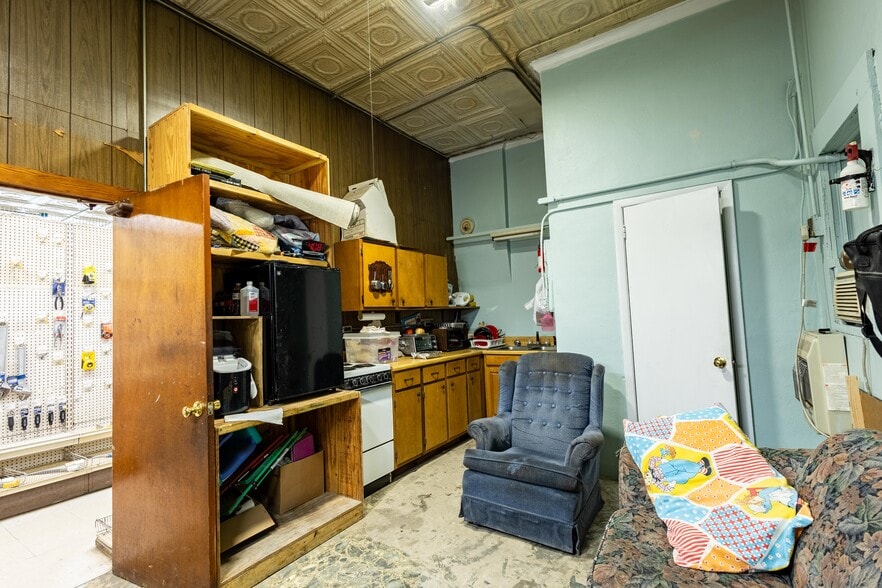 More Photos Of 1171 Main St S, Tifton Warehouse For Sale