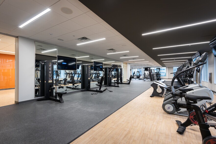 More Photos Of 14221 N Dallas Pky, Dallas Office For Lease