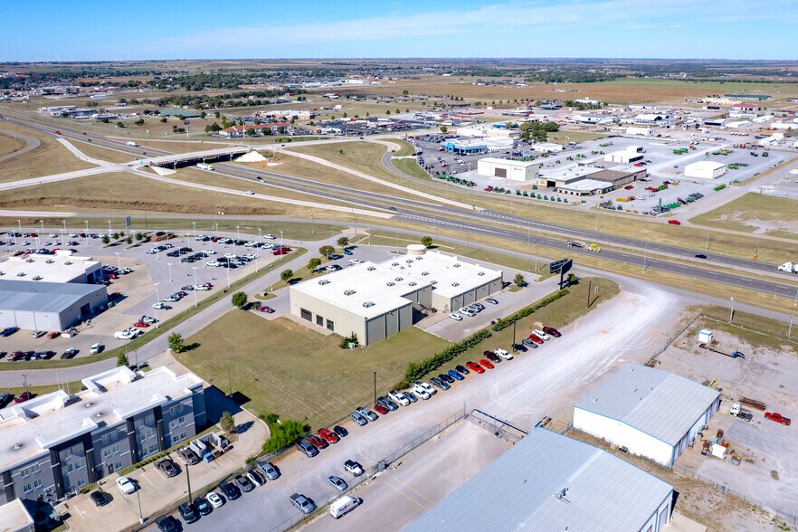 More Photos Of 4200 Carriage Way, Weatherford Medical For Lease