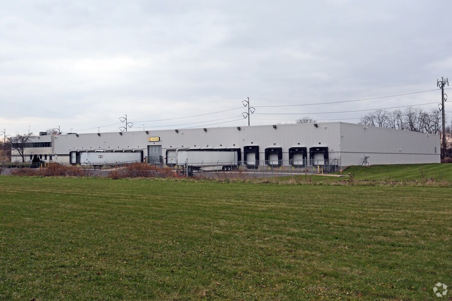 More Photos Of 3501 Island Ave, Philadelphia Light Manufacturing For Lease