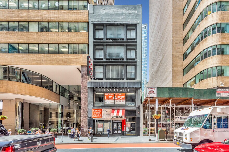 More Photos Of 47 Broadway, New York General Retail For Lease