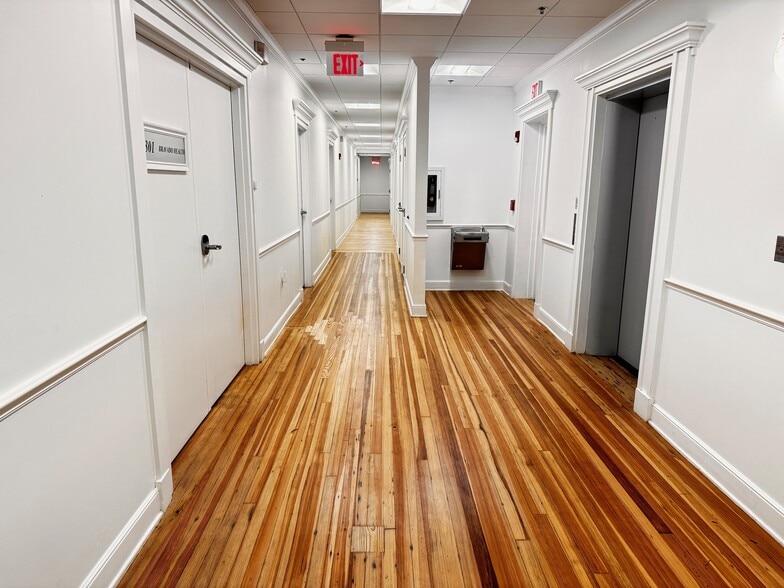 More Photos Of 312 Clematis St, West Palm Beach Loft Creative Space For Sale