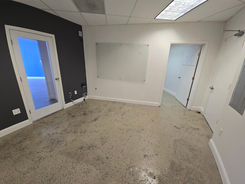 More Photos Of 1747-1749 Broadway St, Redwood City Office For Lease